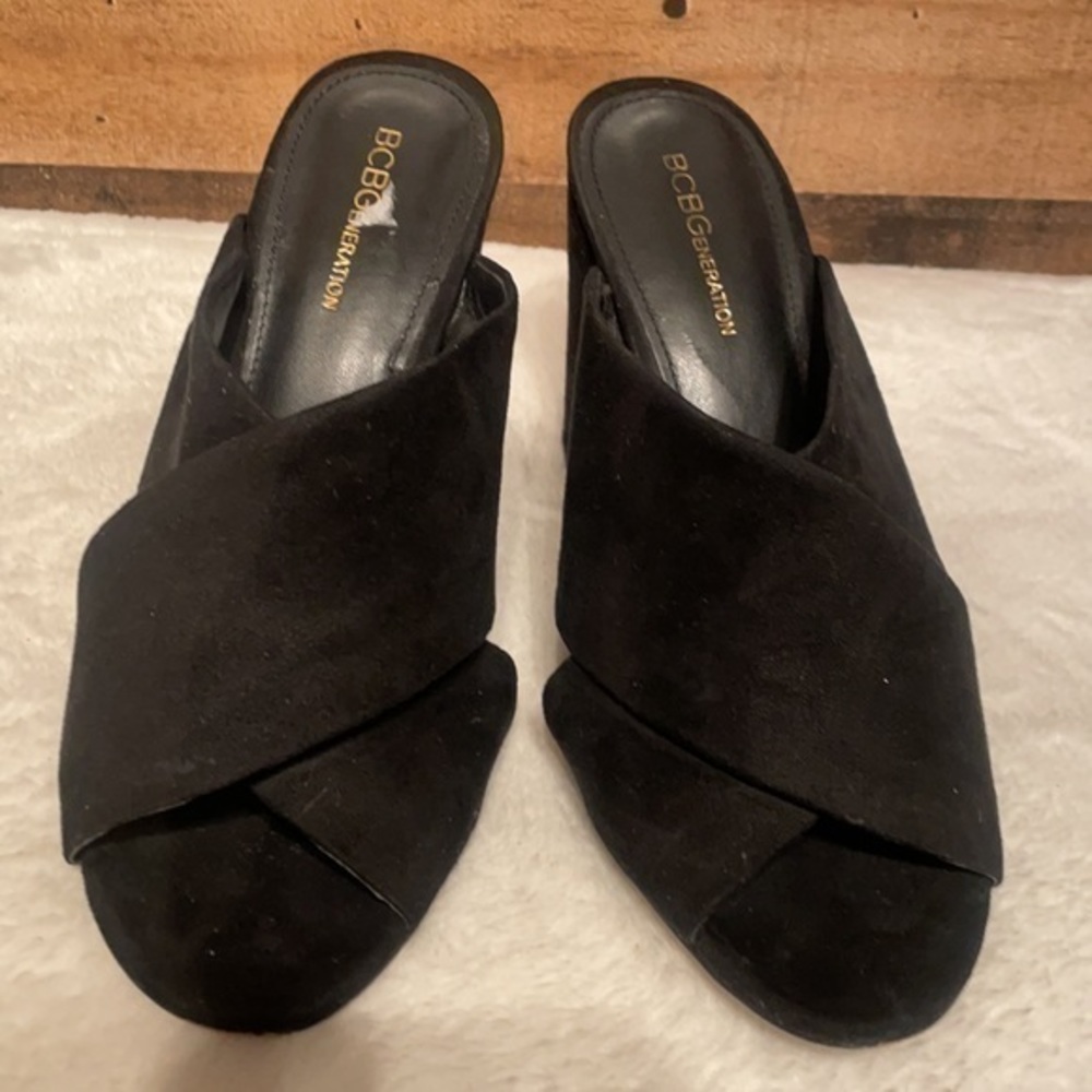BCBG Rachel Dream Microsuede Slides - Picture 3 of 9